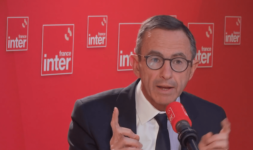 Violences à Grenoble : Bruno Retailleau accuse le maire d'avoir "un discours anti-sécuritaire"