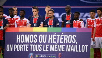 Lutte contre l’homophobie dans le football : beaucoup de gesticulations, peu de résultats