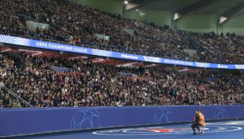 Homophobie dans le football : une billetterie nominative "c'est bien mais il faudra appliquer" les sanctions, "et c'est plus compliqué" selon l'association Foot ensemble