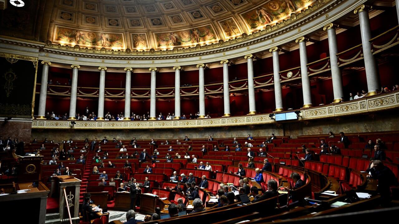 Budget 2025 : la coalition gouvernementale accusée d'obstruction à l'Assemblée