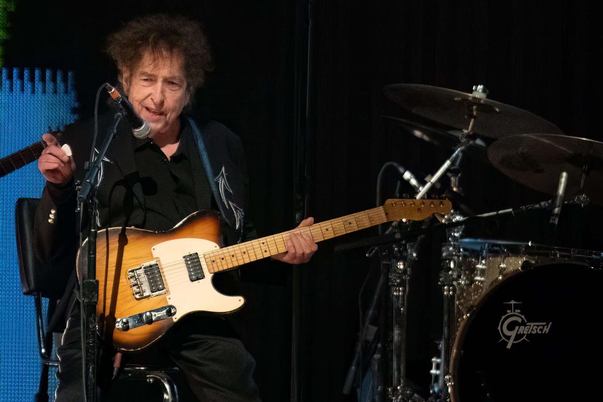 Bob Dylan en concert à Paris ou l’art et la manière de jouer au blind test avec son œuvre