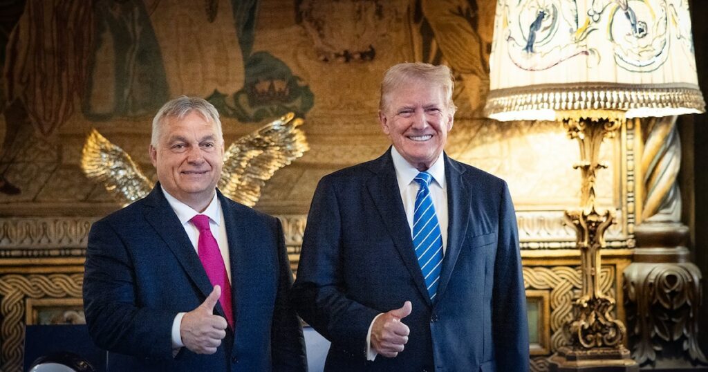 Viktor Orbàn et le Donald Trump à Mar-a-Lago, le 11 juillet dernier, sur une photo publiée par le Premier ministre hongrois sur X.