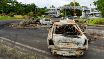 En Martinique, des nouvelles tensions malgré 15 jours de couvre-feu nocturne