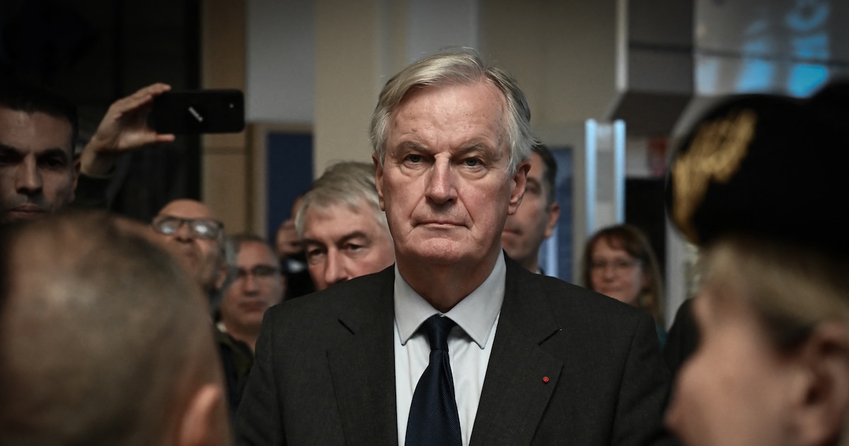 Le Premier ministre Michel Barnier a visité une zone commerciale de Givors (Rhône), dévastée par les intempéries des 17 et 18 octobre.