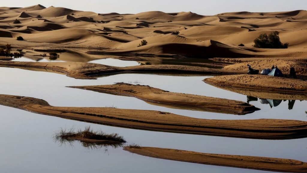 Marokko: Regenfälle überschwemmen Sahara-Wüste