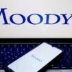 Après Fitch, Moody’s met la note de la France sous perspective négative