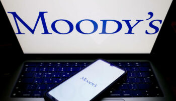 Après Fitch, Moody’s met la note de la France sous perspective négative