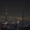 Explosionen in Teheran: Israel meldet Angriff auf militärische Ziele in Iran