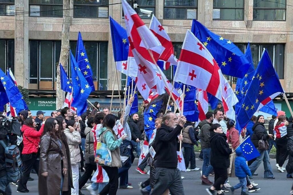 En Géorgie, des élections législatives vues comme un choix entre la Russie et l’Europe