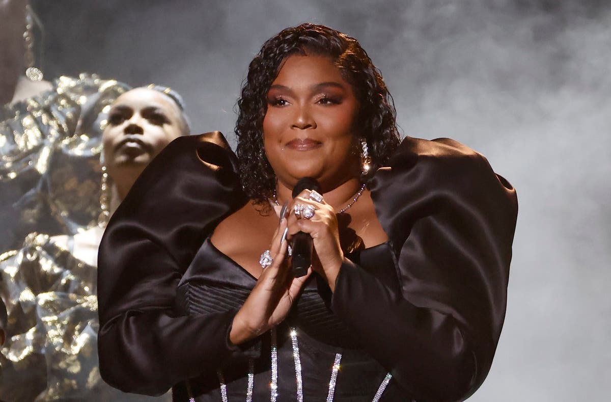 Lizzo unveils ‘genius’ South Park-inspired Halloween costume: ‘This is how you clap back’