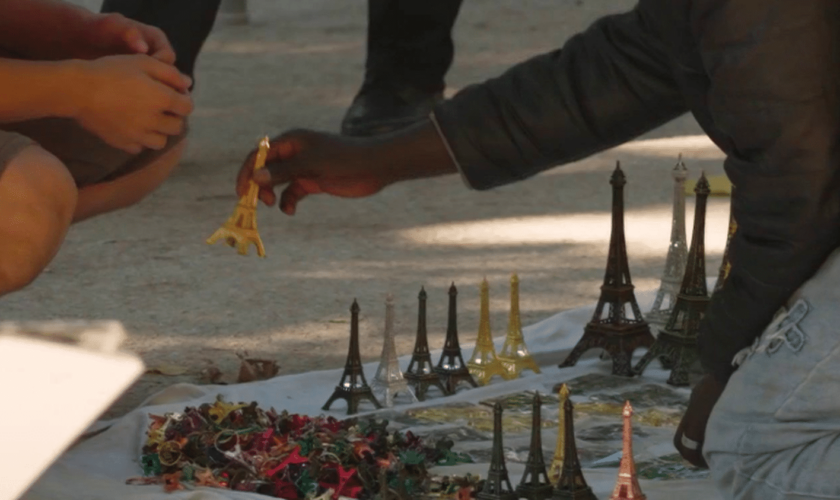 Paris : les vendeurs à la sauvette dans le collimateur de la préfecture