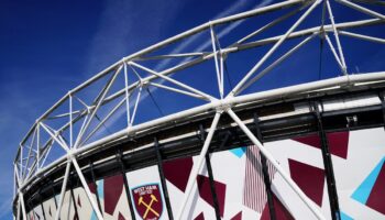 West Ham vs Manchester United LIVE: Premier League team news, line-ups and more