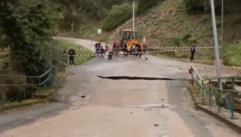 Météo : Dans le Var, à Le Muy, un pont « plié » par la pluie bloque des centaines de vacanciers