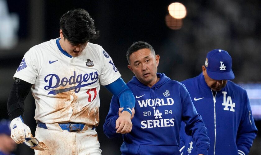 Dodgers' Shohei Ohtani appears to catch break after Game 2 shoulder injury