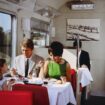 Du croque-monsieur brûlé au plat de chef, la longue histoire de la cuisine dans les trains