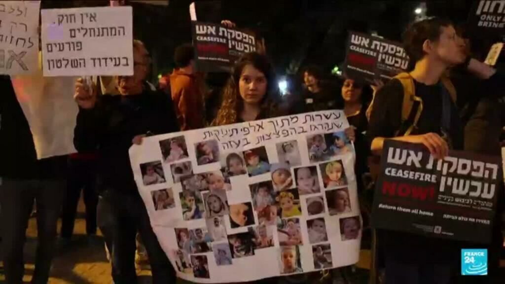 Israël : à Tel-Aviv, des manifestants réclament inlassablement la libération des otages