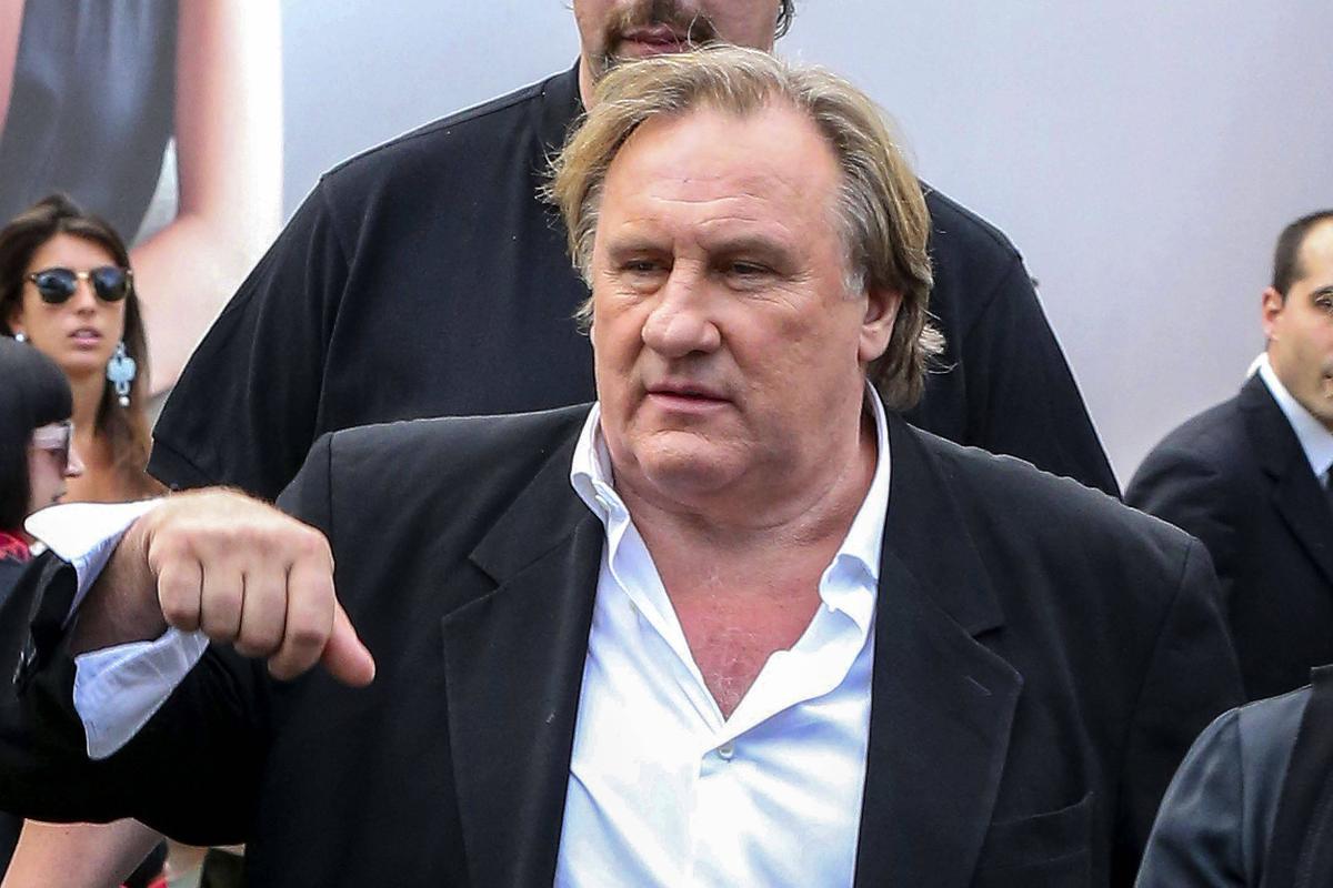 Procès pour agressions sexuelles : Gérard Depardieu sera absent pour raisons de santé et va demander un renvoi, annonce son avocat