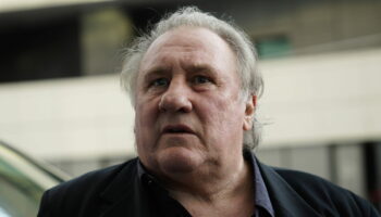 Procès de Gérard Depardieu : l'acteur absent, vers un report ?