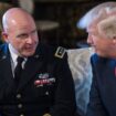 Le général américain H.R. McMaster et le président DOPnald Trump à Palm Beach, aux Etats-Unis, le 20 février 2017