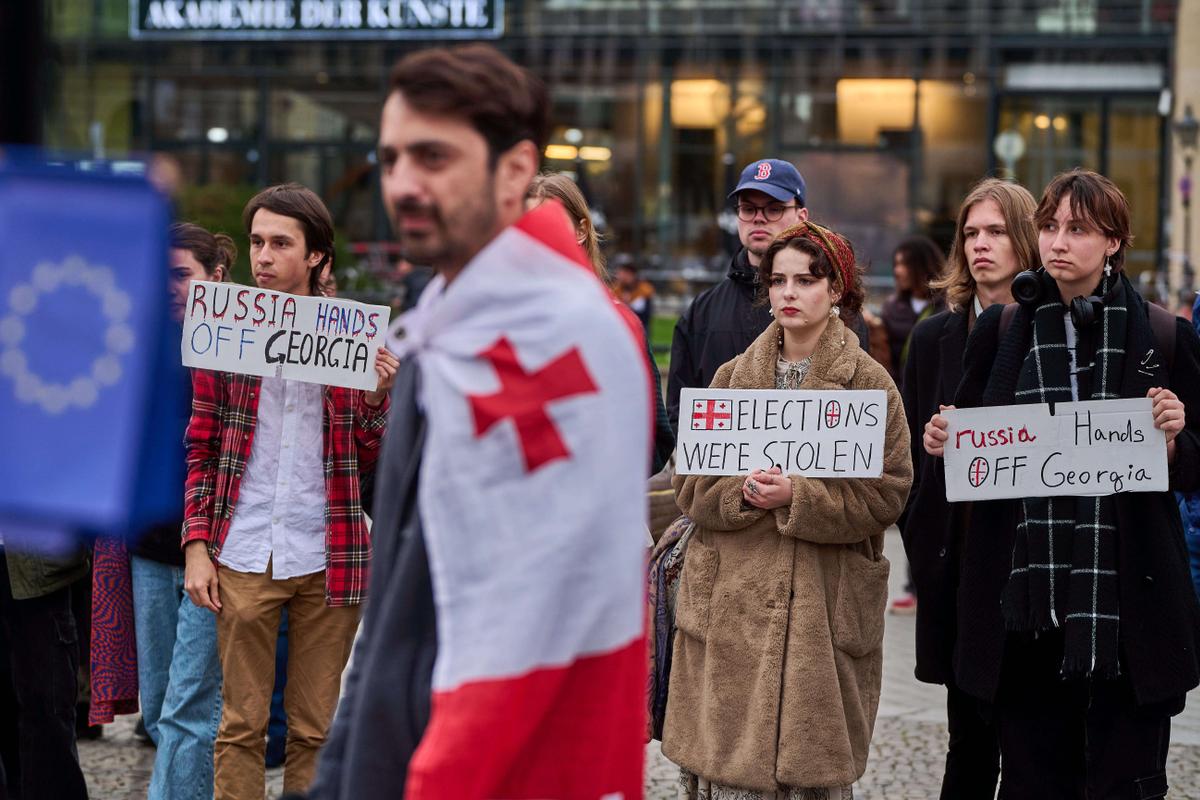 Elections en Géorgie : le parti au pouvoir assure que l’UE reste sa « priorité », des manifestations prévues ce lundi soir