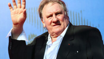 Procès Depardieu renvoyé, Michel Barnier opéré, Jordan Bardella privé de publicité… L’actu de ce lundi 28 octobre