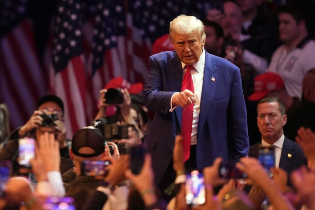 Présidentielle américaine : le meeting polémique de Trump à New York au Madison Square Garden