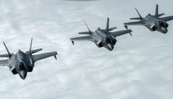 220 avions de combat devraient se joindre à l'exercice, dont les nouveaux F-35 de conception américaine.