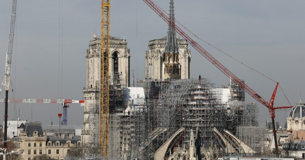 Les travaux de reconstruction de Notre-Dame de Paris le 14 mars 2024