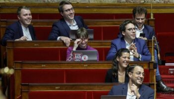 Budget 2025 : le ministre du Budget se dit ouvert au débat sur la suppression d'un deuxième jour férié