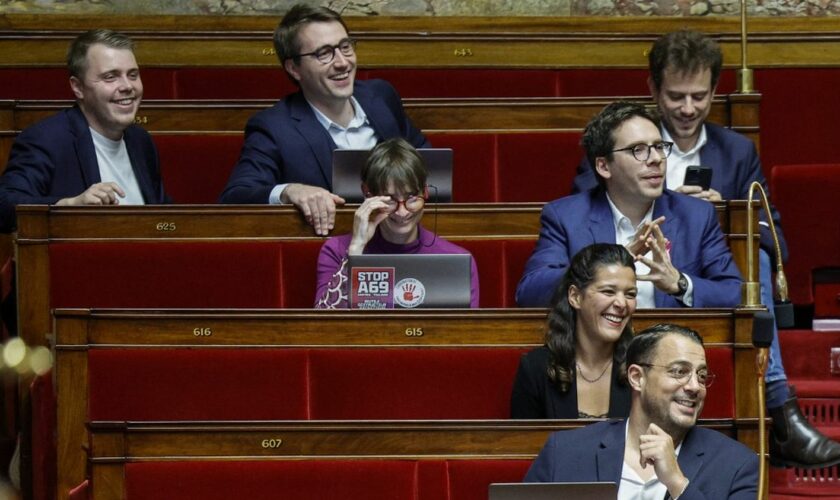 Budget 2025 : le ministre du Budget se dit ouvert au débat sur la suppression d'un deuxième jour férié