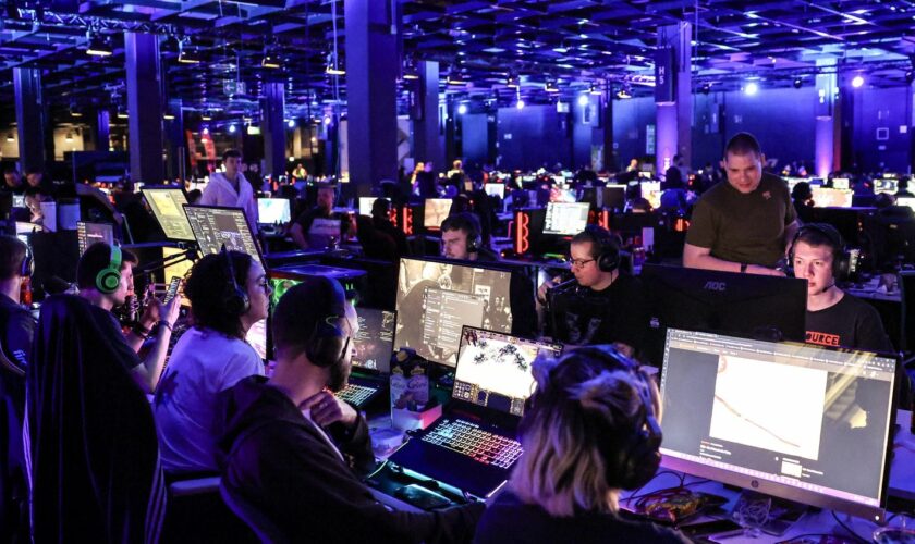 franceinfo junior. C'est quoi l'esport ?