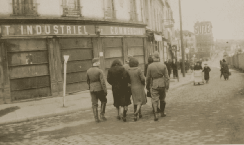 Seconde Guerre mondiale : les clichés oubliés d'un photographe résistant dans Paris occupé