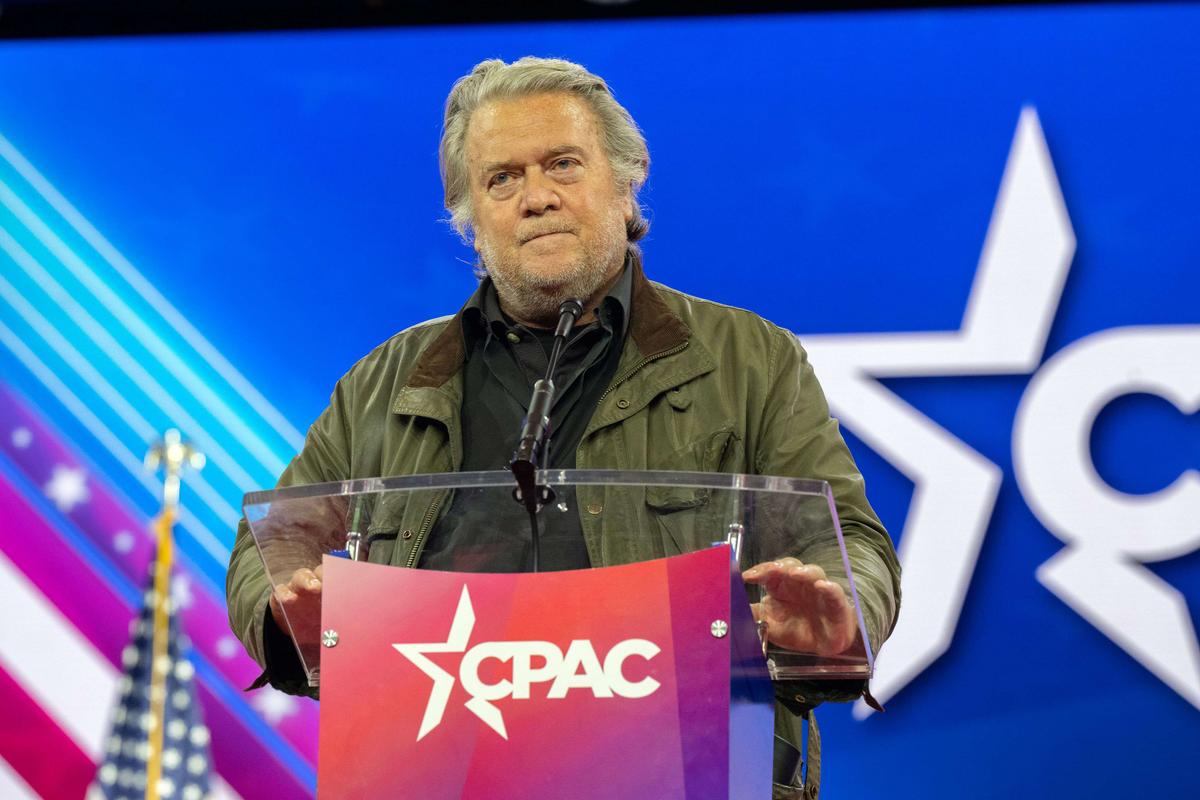 Steve Bannon, l’ex-conseiller populiste de Donald Trump, a été libéré de prison