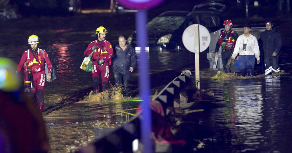 L’Espagne en proie à de violentes inondations, plusieurs corps retrouvés près de Valence