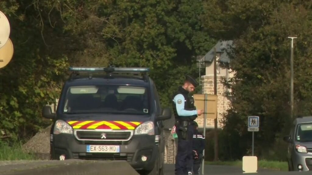 Côtes-d'Armor : un homme tué par un bloc de béton jeté d'un pont