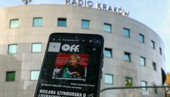 En Pologne, tollé autour de l’utilisation de l’intelligence artificielle à la radio