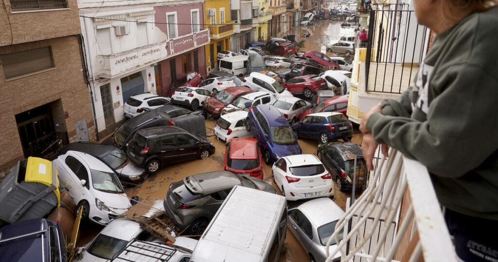 EN IMAGES - L’Espagne sous le choc après des inondations meurtrières