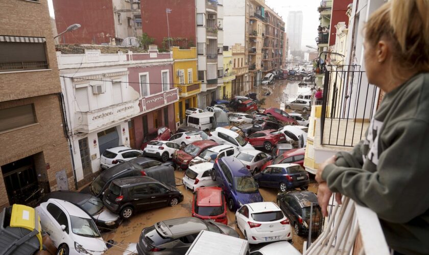 Inondations meurtrières en Espagne : comment expliquer un bilan aussi lourd ?