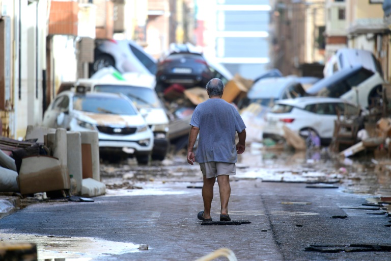 Les victimes des inondations témoignent: "Le niveau de l'eau a commencé à monter à l'intérieur de la voiture"