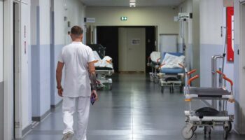 A l’hôpital, plus de 4 900 lits ont été fermés en 2023