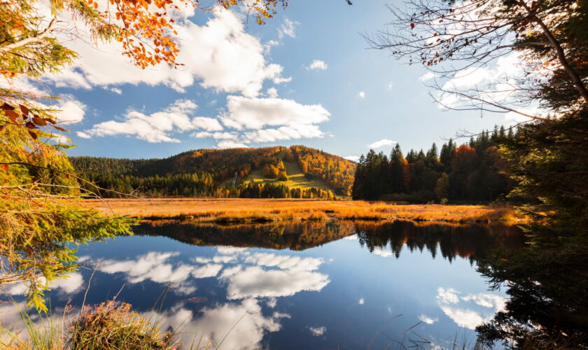 Cet endroit en France a des airs de Canada, il offre un paysage à couper le souffle