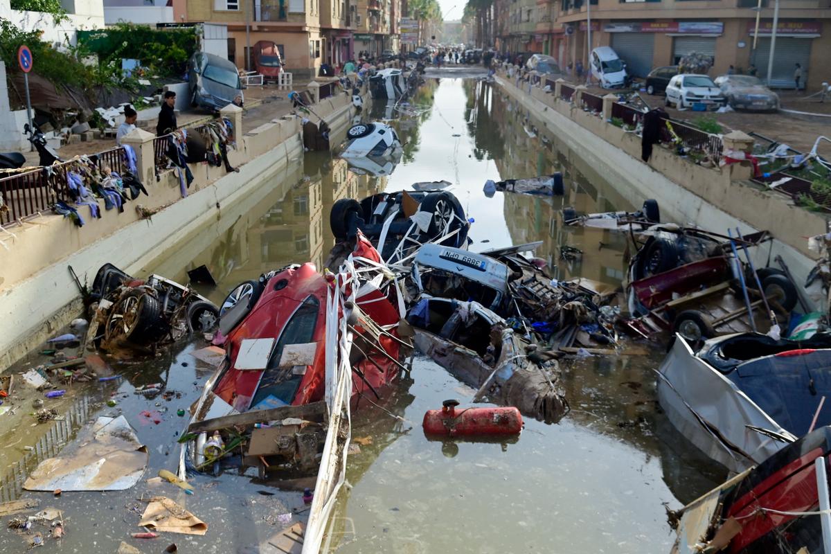 Inondations en Espagne : « Il est tombé en 8 heures plus de 500 litres d’eau au mètre carré, presque autant qu’à Paris en un an »