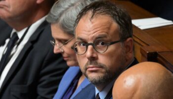 Assemblée nationale : Aurélien Rousseau se trompe et vote avec le RN l’abrogation de la réforme des retraites