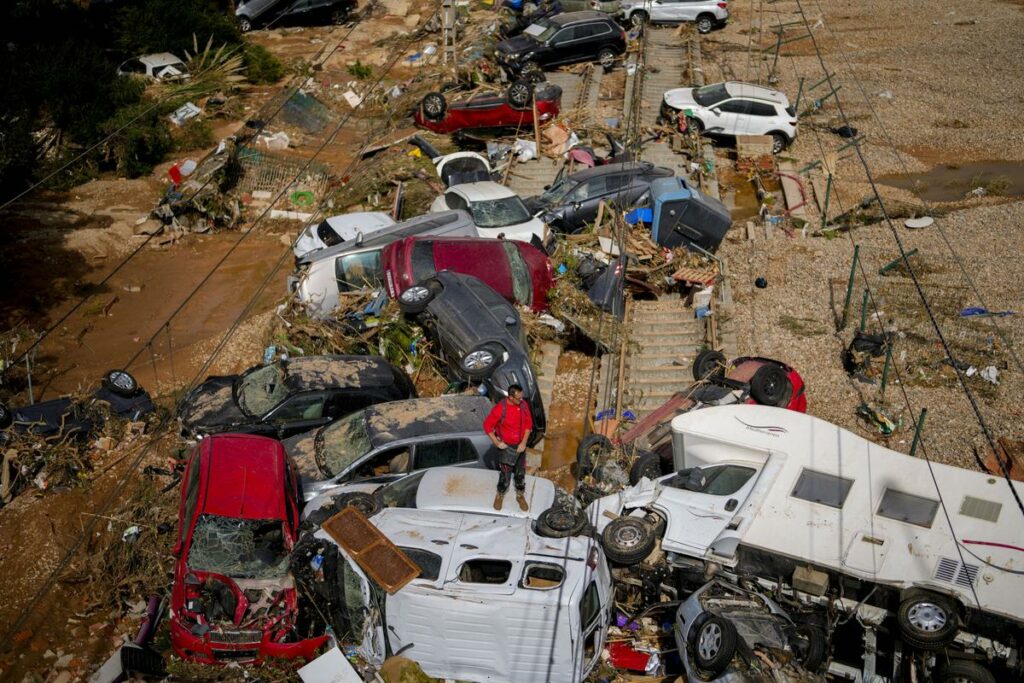 Inondations en Espagne : au moins 158 morts, selon un nouveau bilan