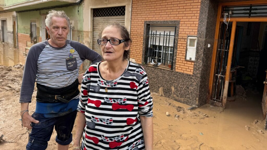 Carmen says her neighbours have 'lost everything'