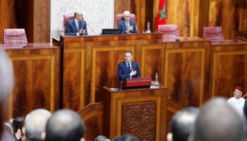 A Rabat, Emmanuel Macron propose un « nouveau cadre stratégique » avec le Maroc