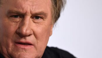 Accusations d'agressions sexuelles: Gérard Depardieu attendu au tribunal