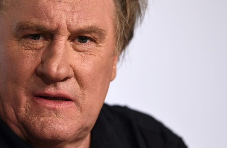 Accusations d'agressions sexuelles: Gérard Depardieu attendu au tribunal