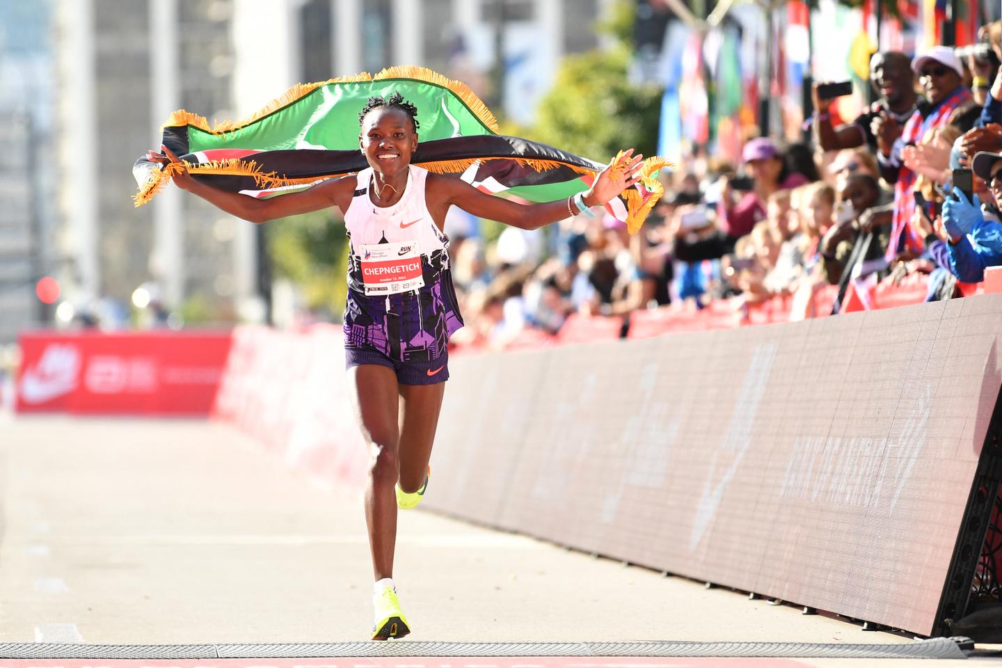 Au marathon de Chicago, la Kényane Ruth Chepngetich établit un nouveau record du monde