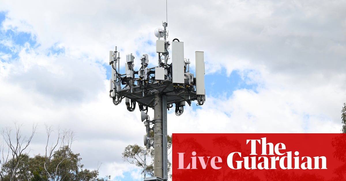 Australia news live: Telstra and Optus shut down 3G network; Crisafulli and deputy to form interim cabinet in Queensland